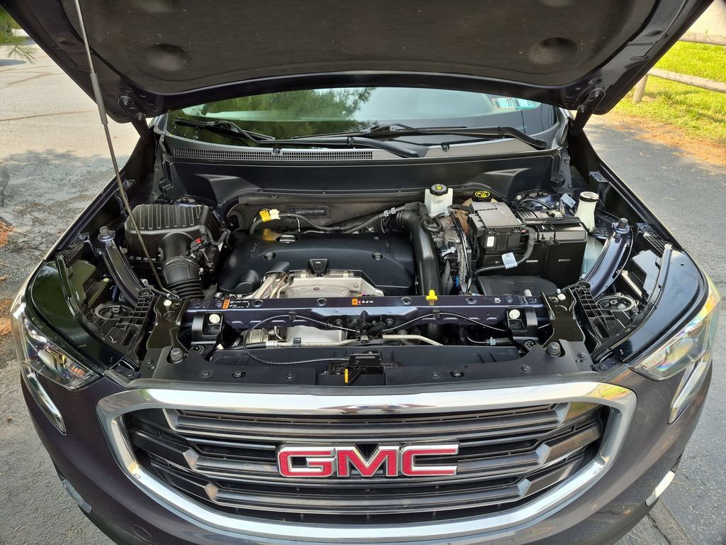 Used 2018 GMC Terrain SLE w/ Driver Convenience Package AWD/4WD image 37