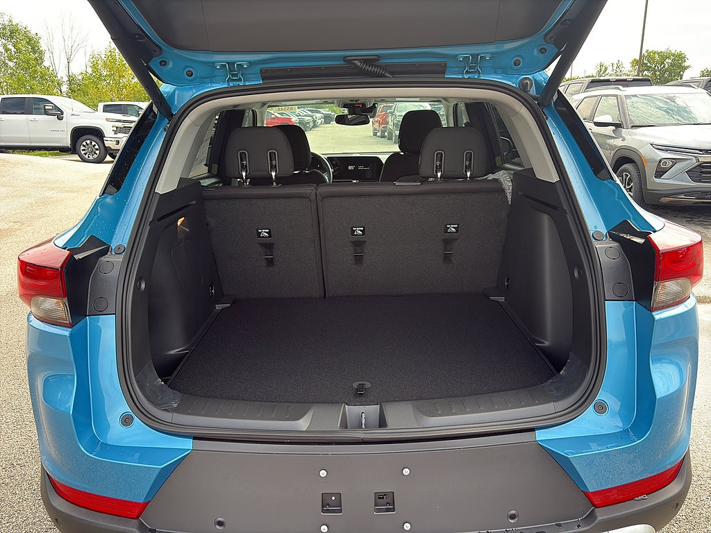 New 2026 Chevrolet TrailBlazer LT w/ Convenience Package FWD image 13
