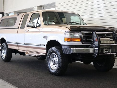 Used 1996 Ford F250 4x4 SuperCab image 2