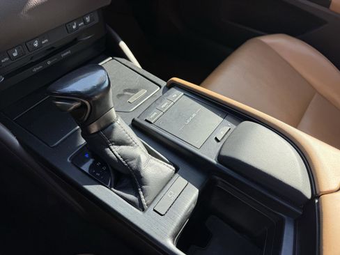 Used 2021 Lexus ES 250 w/ Premium Package image 25