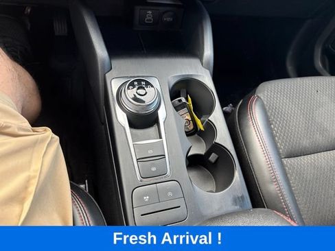 Used 2025 Ford Escape ST-Line FWD image 8