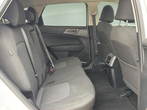 Used 2025 Kia Sportage LX AWD/4WD image 15