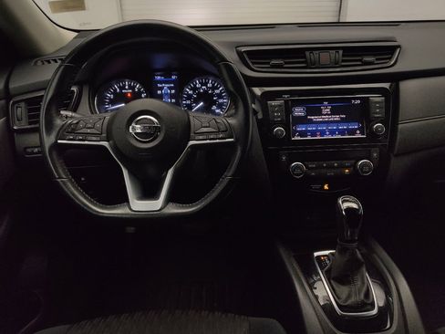 Used 2018 Nissan Rogue SV AWD/4WD image 22
