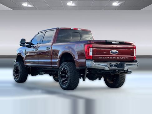 Used 2017 Ford F250 Lariat w/ Chrome Package image 3