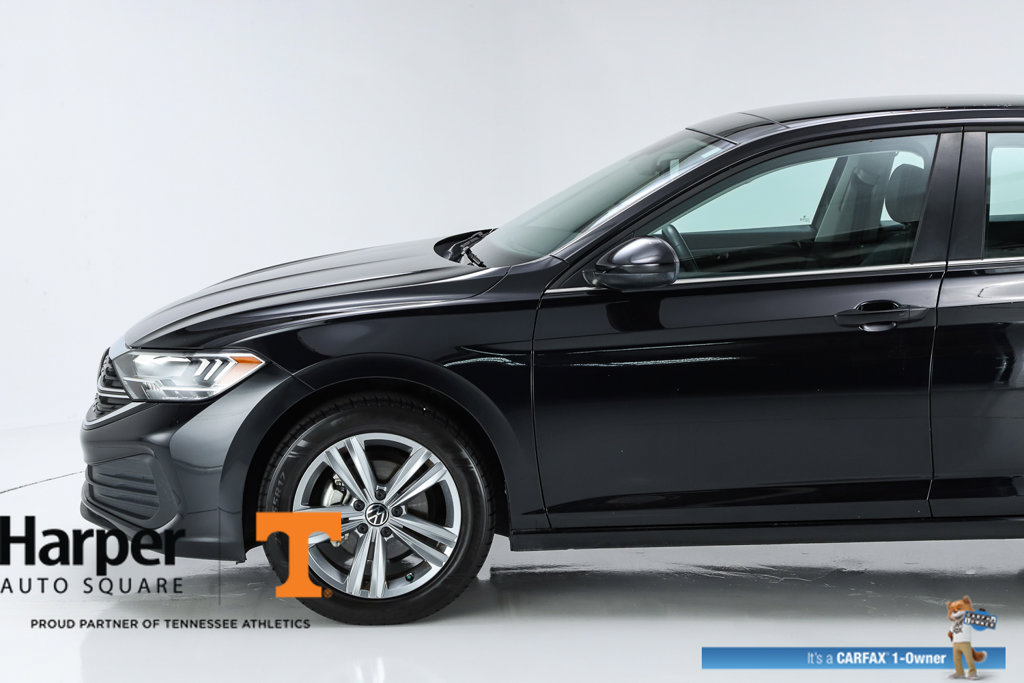 Used 2024 Volkswagen Jetta SE w/ Panoramic Sunroof Package FWD image 40