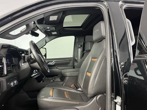 Used 2025 GMC Sierra 3500 AT4 w/ AT4 Premium Plus Package image 23