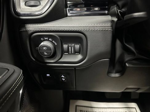 Used 2026 RAM 1500 Limited AWD/4WD image 17