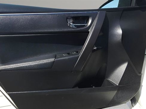 Used 2015 Toyota Corolla S FWD image 8