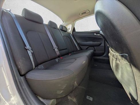 Used 2016 Kia Optima LX FWD image 17