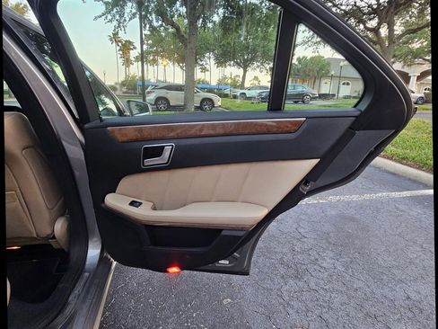 Used 2012 Mercedes-Benz E 350 Sedan image 21