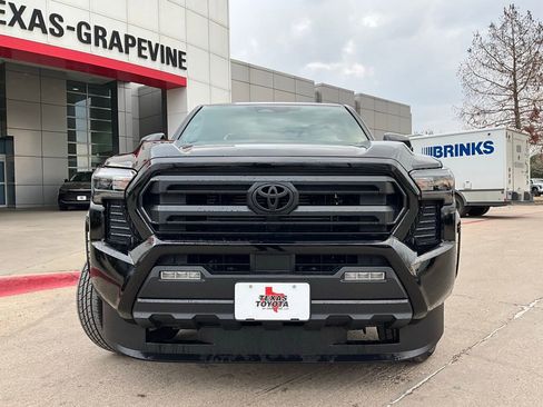 New 2025 Toyota Tacoma SR5 image 3