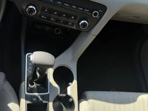 Used 2020 Kia Sportage LX FWD image 20