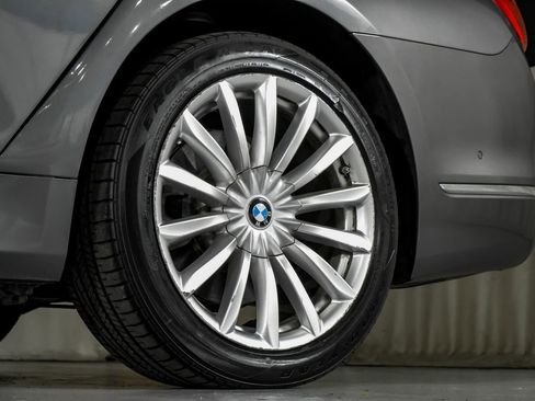 Used 2017 BMW 740i xDrive image 54