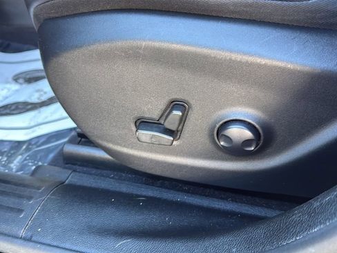 Used 2022 Jeep Cherokee Latitude w/ Trailer Tow Group image 25