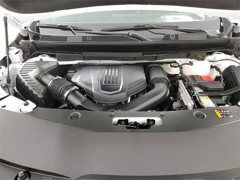 Used 2025 Buick Enclave Preferred image 6