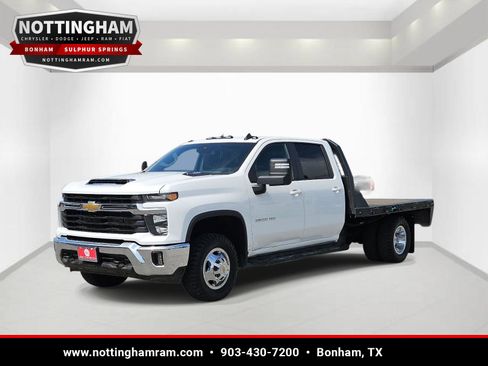 Used 2024 Chevrolet Silverado 3500 LT w/ Convenience Package AWD/4WD image 3