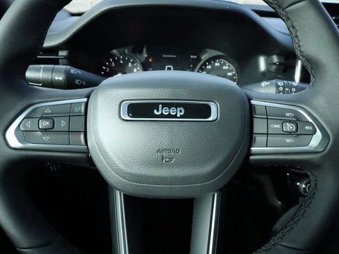New 2026 Jeep Compass Latitude AWD/4WD image 3