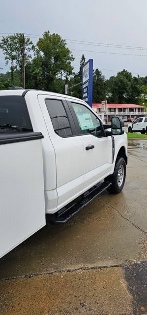 New 2025 Ford F350 XL w/ XL Chrome Package AWD/4WD image 5