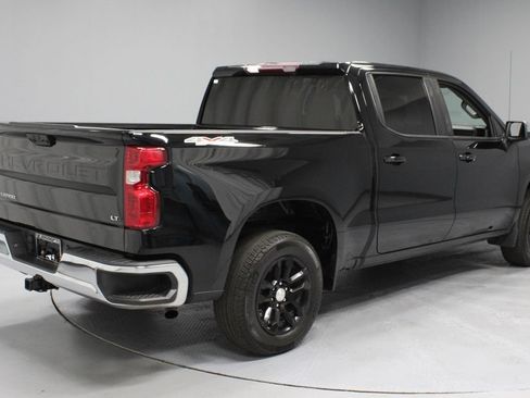 Used 2022 Chevrolet Silverado 1500 LT AWD/4WD image 13