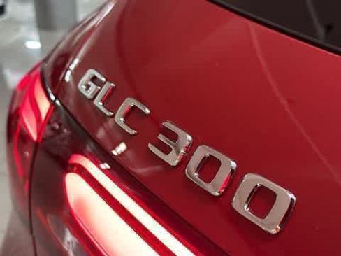 Certified 2026 Mercedes-Benz GLC 300 4MATIC image 9