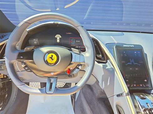 Used 2023 Ferrari Roma image 8
