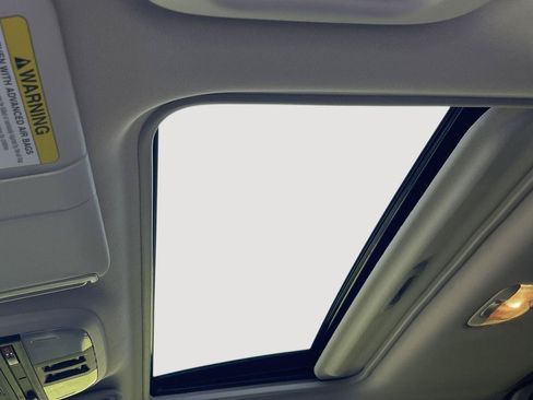 Certified 2025 Subaru Crosstrek 2.5i Limited w/ Crosstrek Mirror Package AWD/4WD image 4