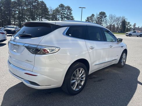 Used 2023 Buick Enclave Avenir w/ Avenir Technology Package image 8