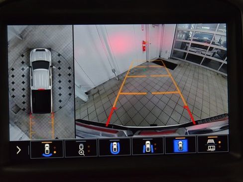 Used 2022 GMC Sierra 3500 Denali w/ Denali Ultimate Package image 56