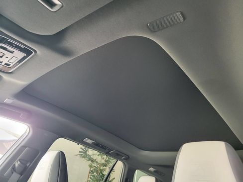 Certified 2025 Lexus TX 500h AWD w/ Technology Package image 10