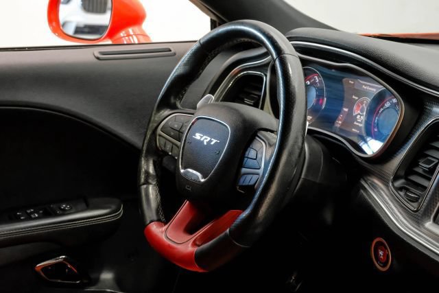 Used 2018 Dodge Challenger SRT Hellcat RWD image 18