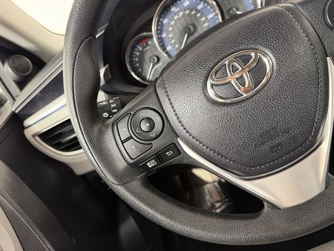 Used 2016 Toyota Corolla LE FWD image 28