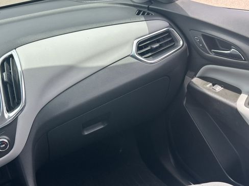 Certified 2024 Chevrolet Equinox LS w/ LS Convenience Package FWD image 19