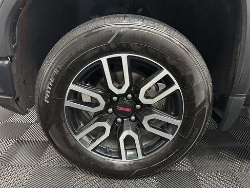 Used 2023 GMC Sierra 1500 AT4 w/ AT4 Premium Package AWD/4WD image 37
