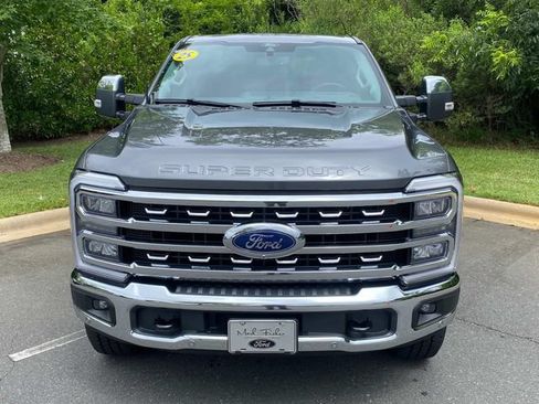 Used 2025 Ford F250 Lariat w/ Lariat Ultimate Package AWD/4WD image 2