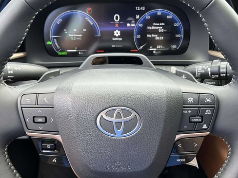 New 2026 Toyota Crown Signia w/ Advanced Technology Package AWD/4WD image 28