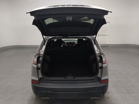 Used 2019 Jeep Cherokee Latitude w/ Popular Appearance Group FWD image 29