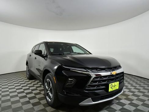 New 2026 Chevrolet Blazer LT image 8