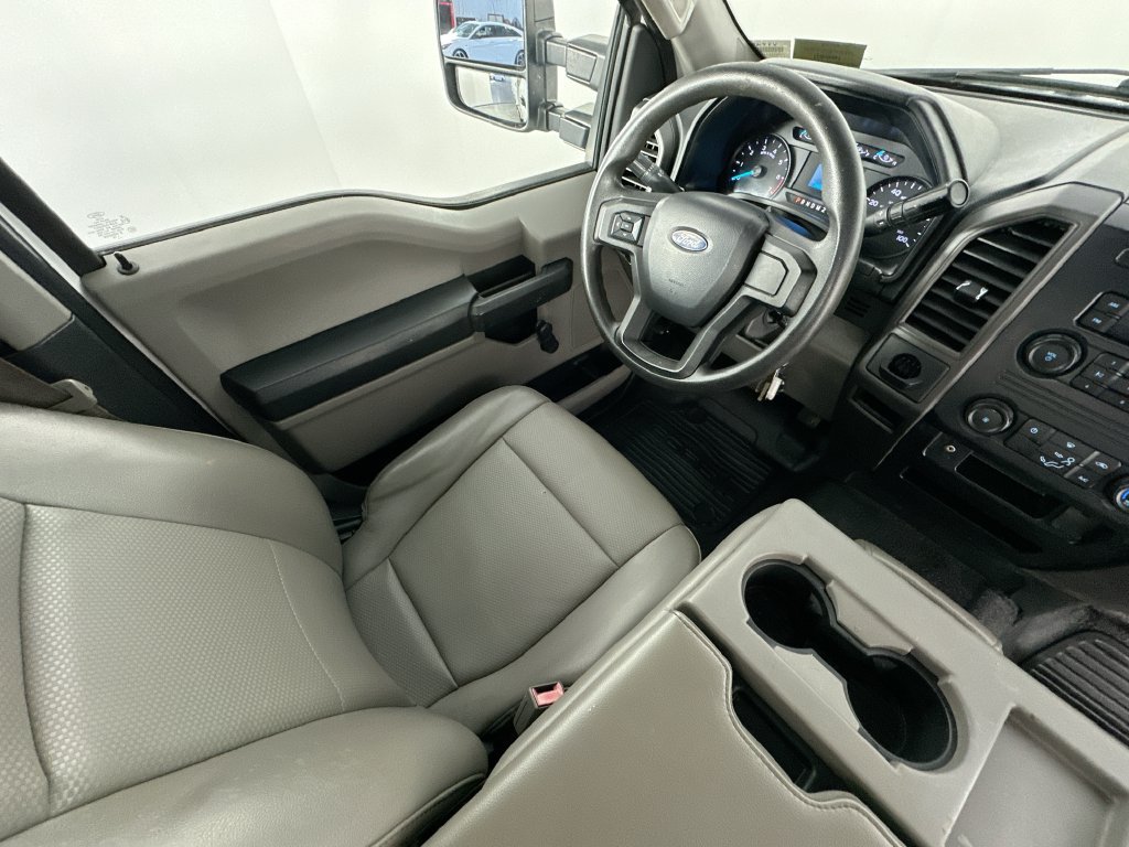 Used 2019 Ford F250 XL RWD image 9