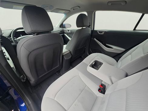 Used 2022 Hyundai Ioniq SE FWD image 39