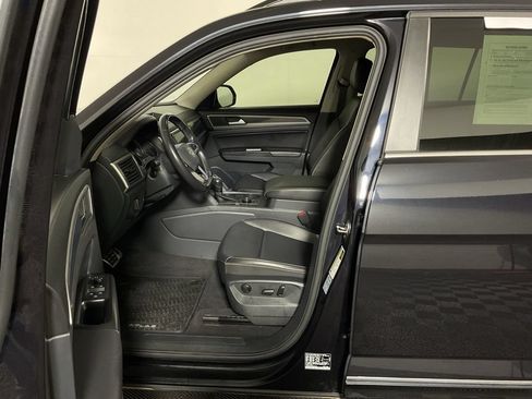 Used 2021 Volkswagen Atlas SE w/ Towing Package AWD/4WD image 19