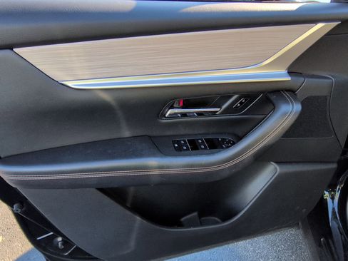 Used 2024 MAZDA CX-90 3.3 Turbo w/ Premium Package image 14