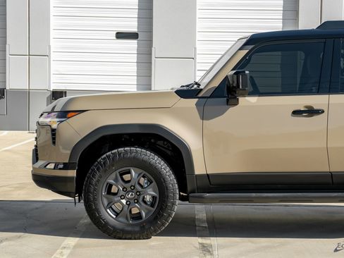 Used 2025 Lexus GX 550 550 Overtrail+ Mark Levinson A w/ Accessory Package (CT) image 9