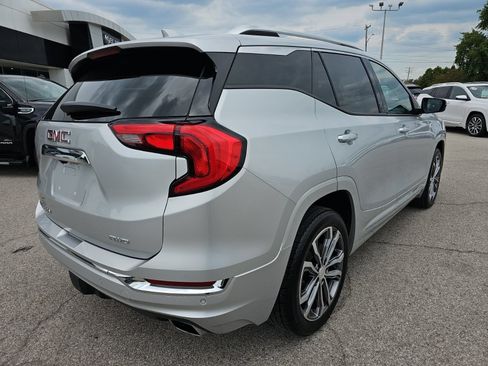 Used 2019 GMC Terrain Denali w/ Comfort Package AWD/4WD image 3