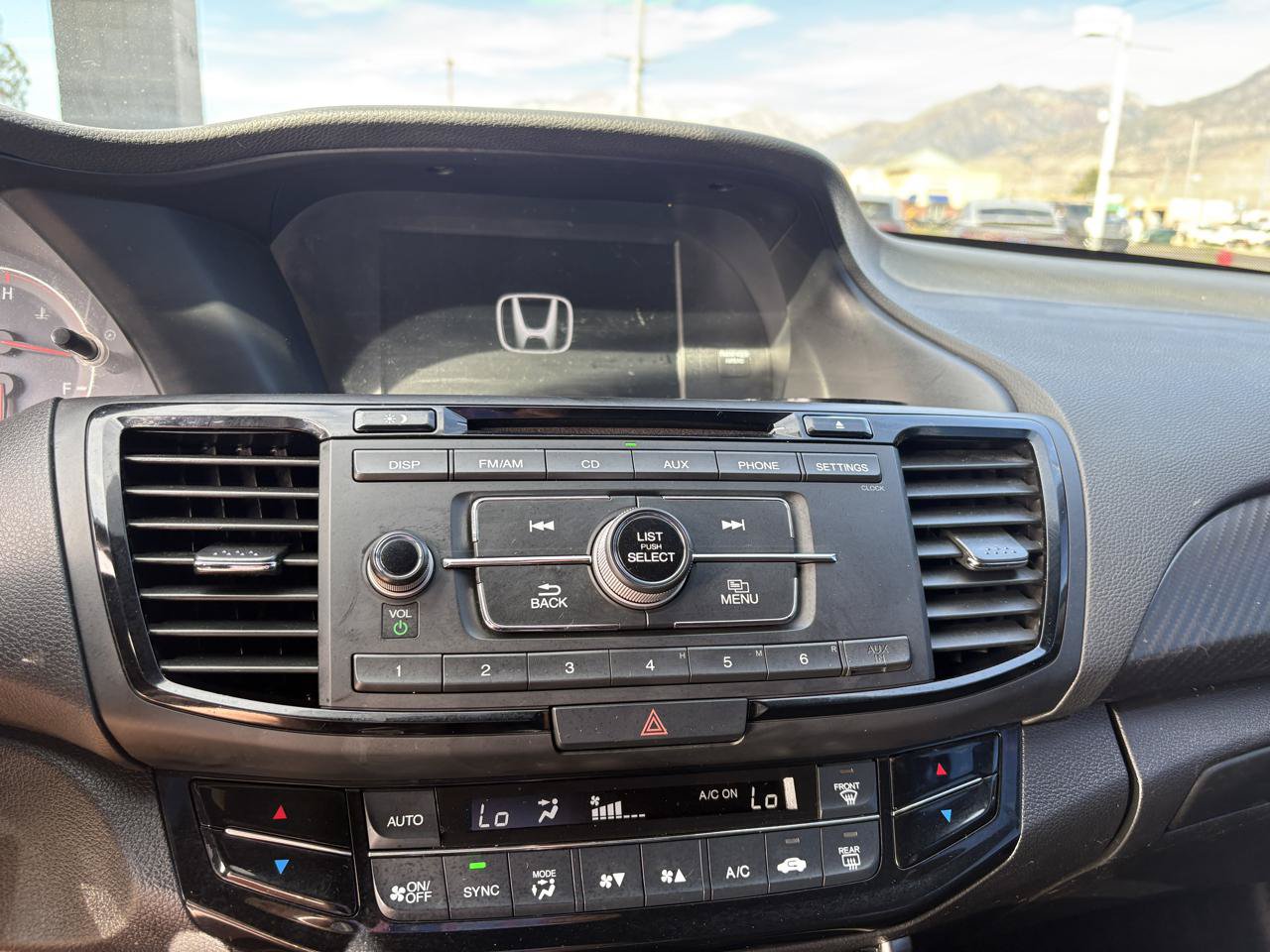 Used 2017 Honda Accord Sport image 11