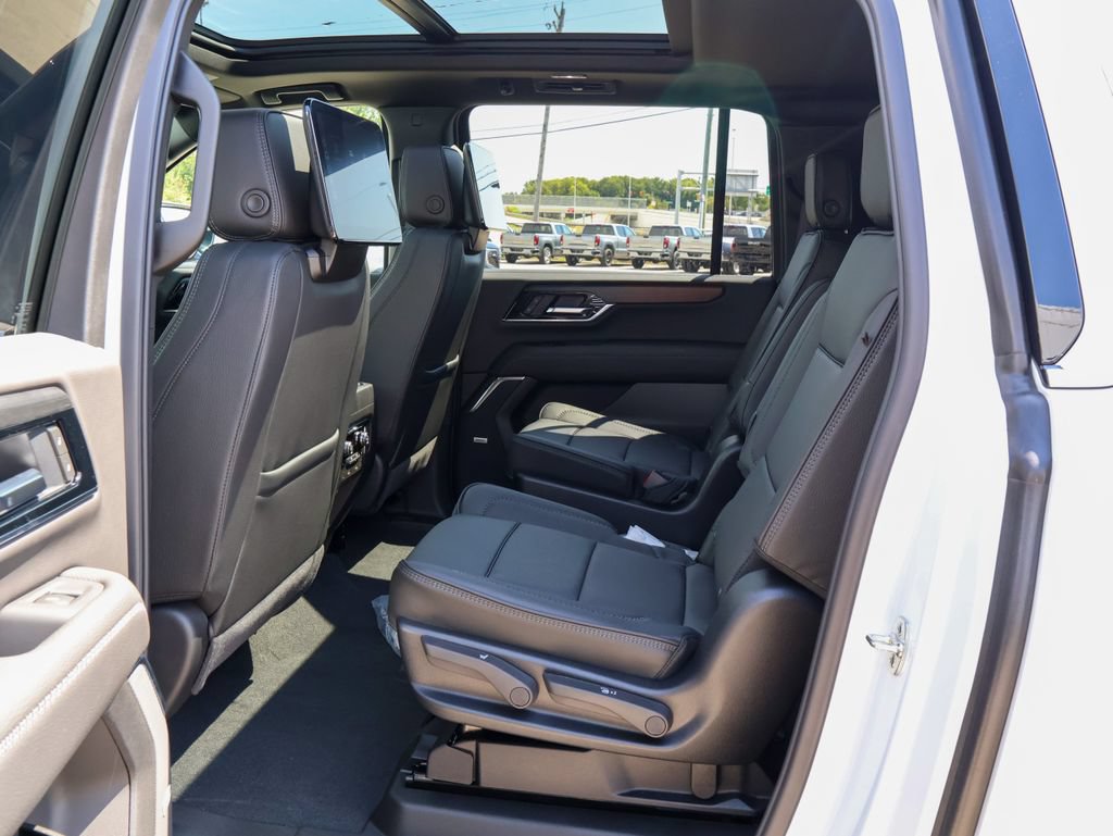 New 2026 GMC Yukon XL Denali w/ Denali Reserve Package AWD/4WD image 15