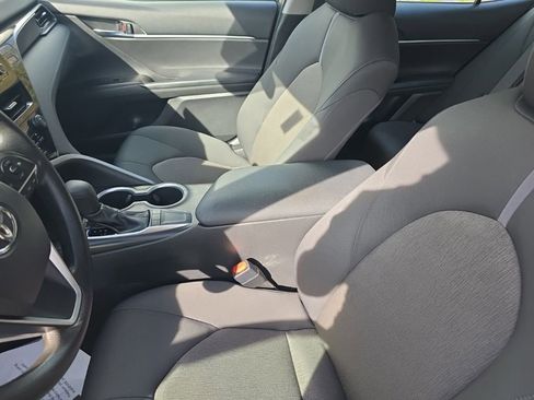 Used 2023 Toyota Camry LE image 21