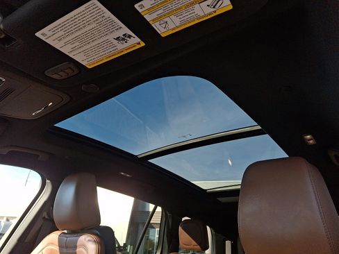 Used 2023 Lincoln Aviator Reserve w/ Equipment Group 201A image 21