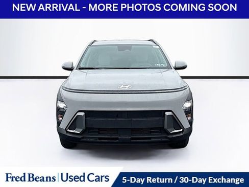 Used 2025 Hyundai Kona SEL image 2