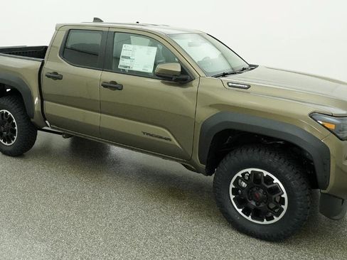 New 2026 Toyota Tacoma TRD Off-Road AWD/4WD image 37