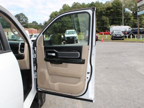 Used 2021 RAM 2500 Big Horn w/ Level 1 Equipment Group image 21